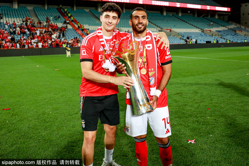 皇冠信用登1
_曼联引援新动向:若无法签下塞斯科皇冠信用登1
,阿格霍瓦与帕夫利季斯成替代人选!