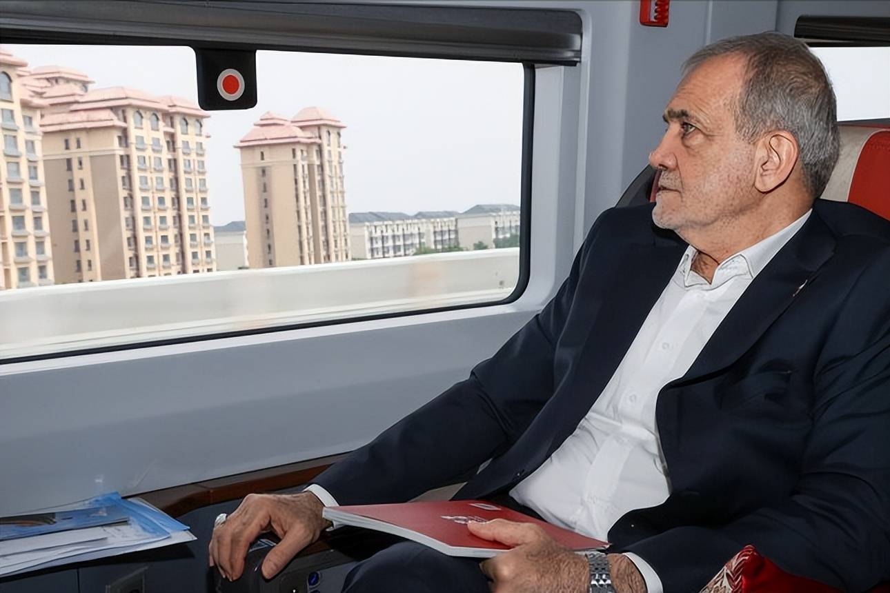 韦斯特罗斯vs赫尔辛堡_伊朗总统参加中国阅兵后深受触动韦斯特罗斯vs赫尔辛堡,当即决定回国,加快落实中伊25年合作协议