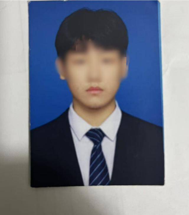 金浦vs全罗南道天龙_江西一高校21岁男生宿舍玩手游晕倒猝死金浦vs全罗南道天龙，家属质疑校方急救措施不到位，校方回应