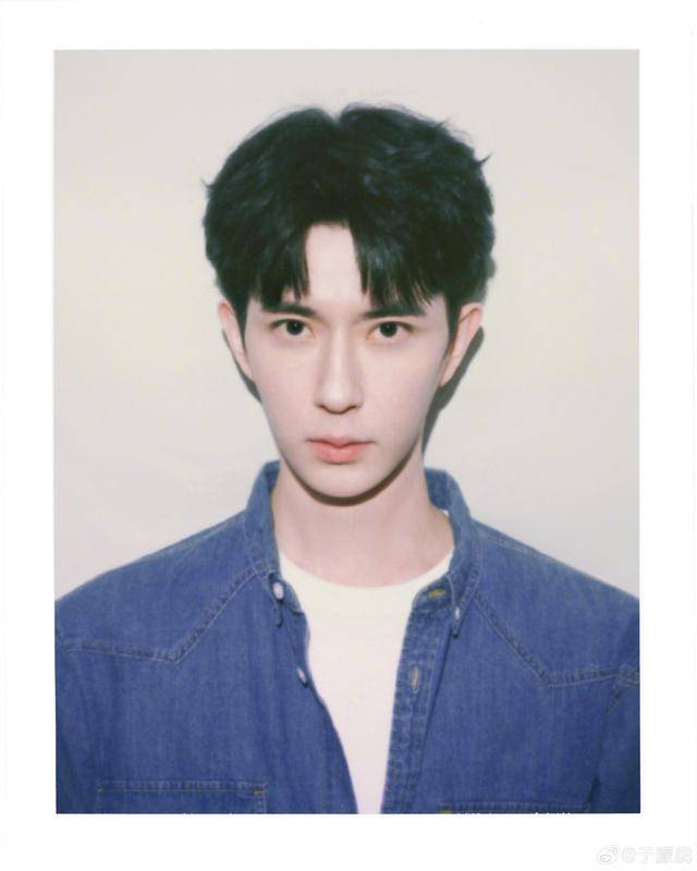 皇冠信用網正网 | 37岁男演员于朦胧被传坠楼皇冠信用網正网,7月刚注销工作室,警方回应