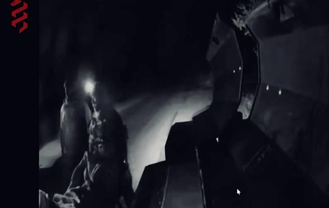 皇冠代理登1_俄军这次大意了皇冠代理登1，包饺子失败：机器人突入红军城，乌军一夜全跑了