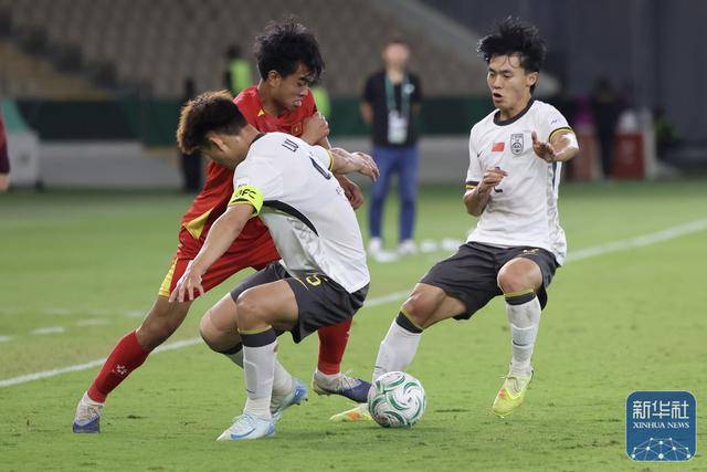 皇冠b盘
_U23足球亚洲杯半决赛:中国队2-0领先越南队