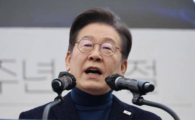 皇冠怎么代理
_中美被爆黄海对峙皇冠怎么代理
,不到24小时,特朗普发声:中国阵容太强大了