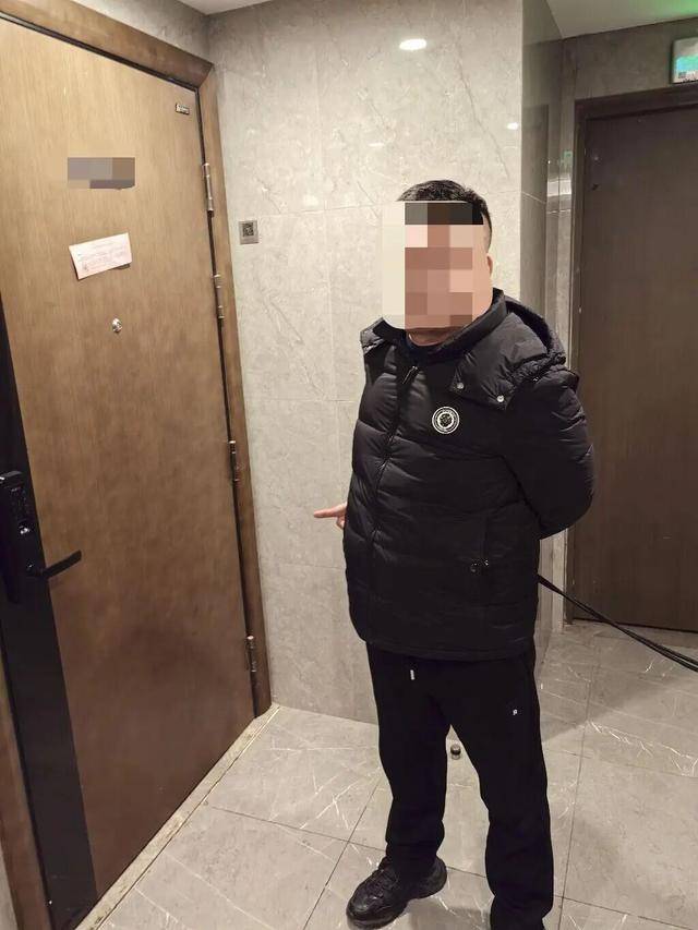 世界杯足球代理
_浙江一女子感觉金手镯变轻世界杯足球代理
,仔细一看竟变“金包银”!民警调查时前男友上门自首:掉包偷卖后觉都睡不好