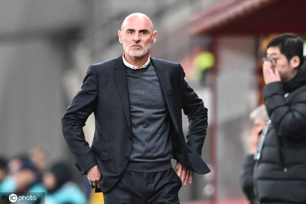 世界杯足球平台出租电话 _开门黑世界杯足球平台出租电话 !中超-钟义浩27秒闪击武磊破门被吹 海港1-2河南